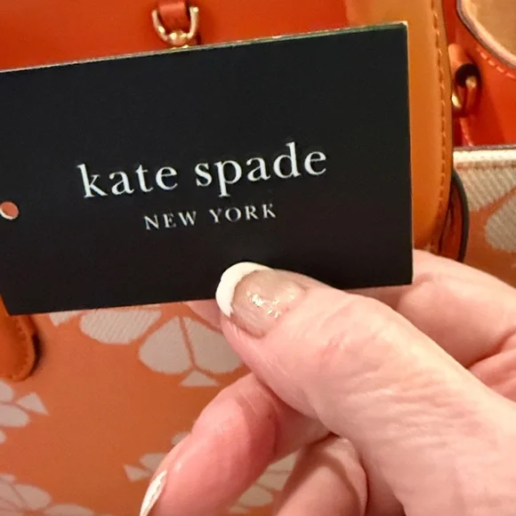 Kate Spade Orange & White Manhattan Small Tote it’s PRISTINE, 🌺 - Picture 6 of 7